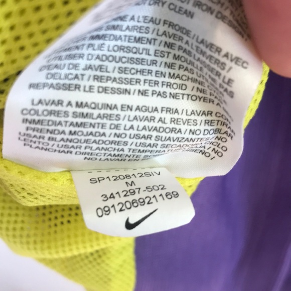 Nike Windrunner Jacket Medium - Picture 5 of 5